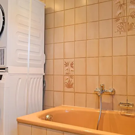 Sester Apartment *