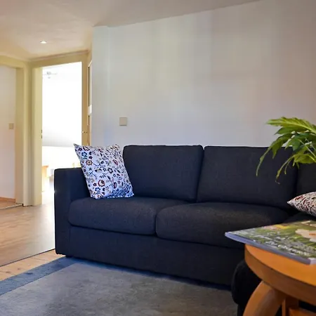 Sester Apartment *
